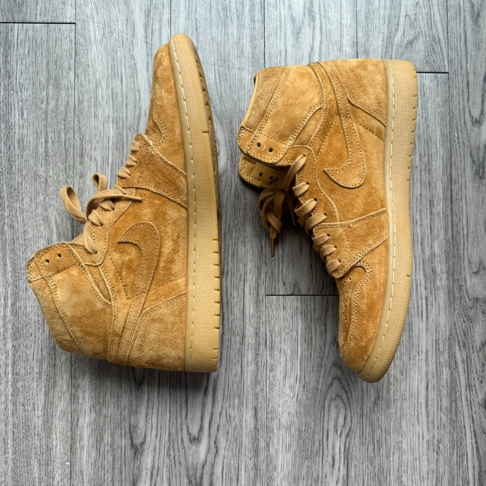 Nike Jordan 1 Retro High OG in Wheat - size 11